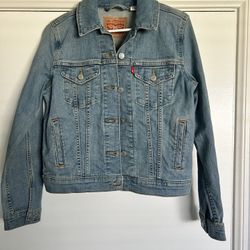 Levi’s Jean Jacket - Size S