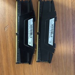 Ripjaws DDR4-4000 32GB(16GB x2)