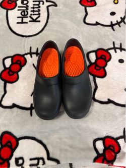 Work shoes