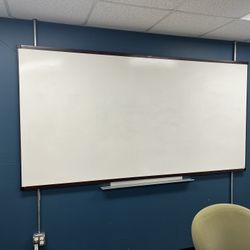 Large White Board 8 Ft X 4 Ft