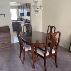 Colonial Style Dining Room Set