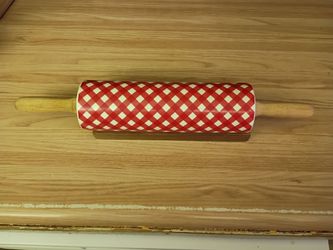 Pioneer Woman Rare Charming Check Red Ceramic Rolling Pin