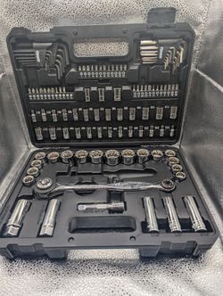POWER TORQUE M: UNKNOWN WRENCH AND BIT SET
