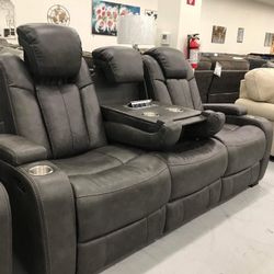 Big Sale ! Turbulance Power Reclining Sofa Couch With USB Port , Adjustable Headrest ,Cup Holders,Storage Console @ Nextday Delivery 🚚 