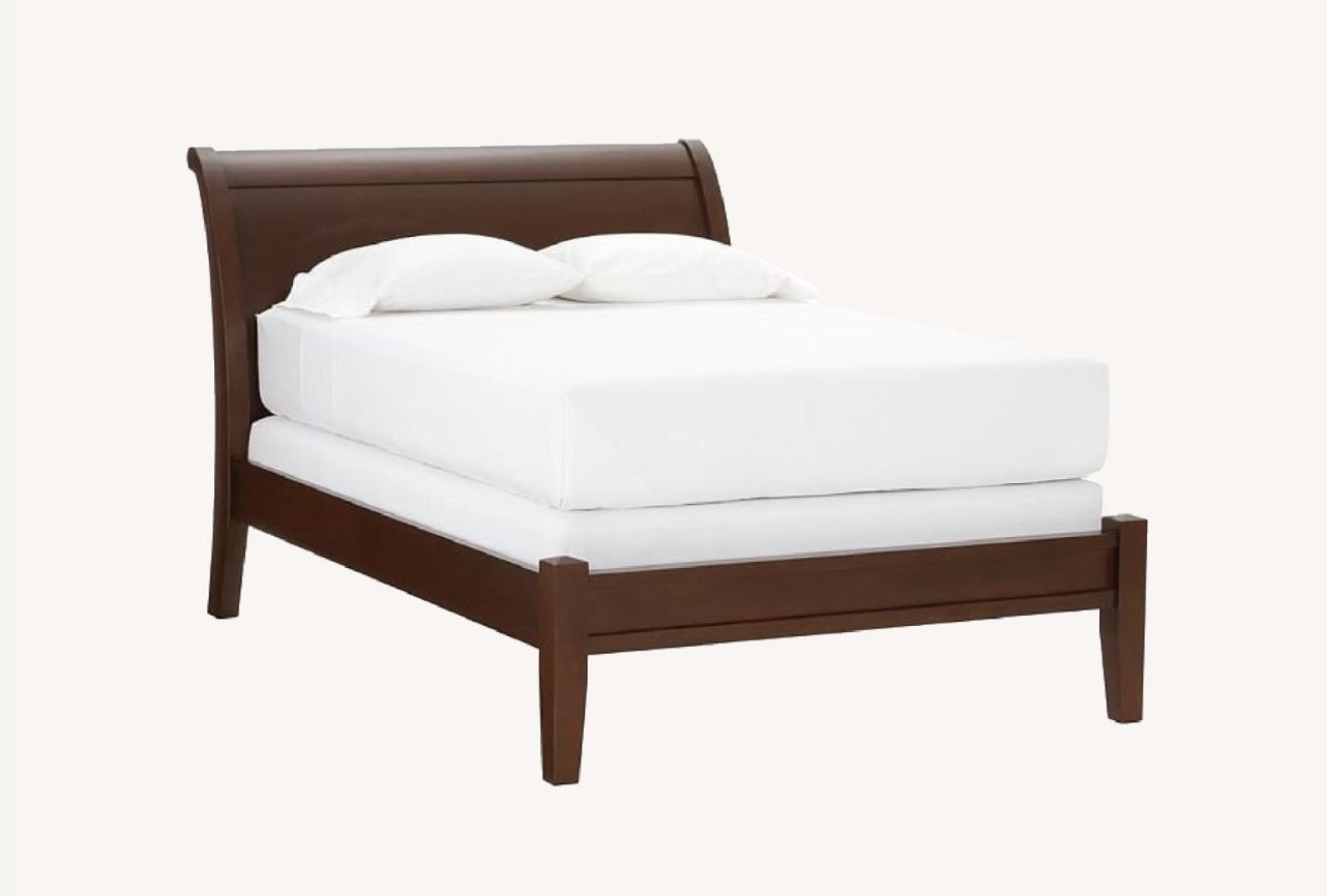 Pottery Barn Queen size Sleigh Bed