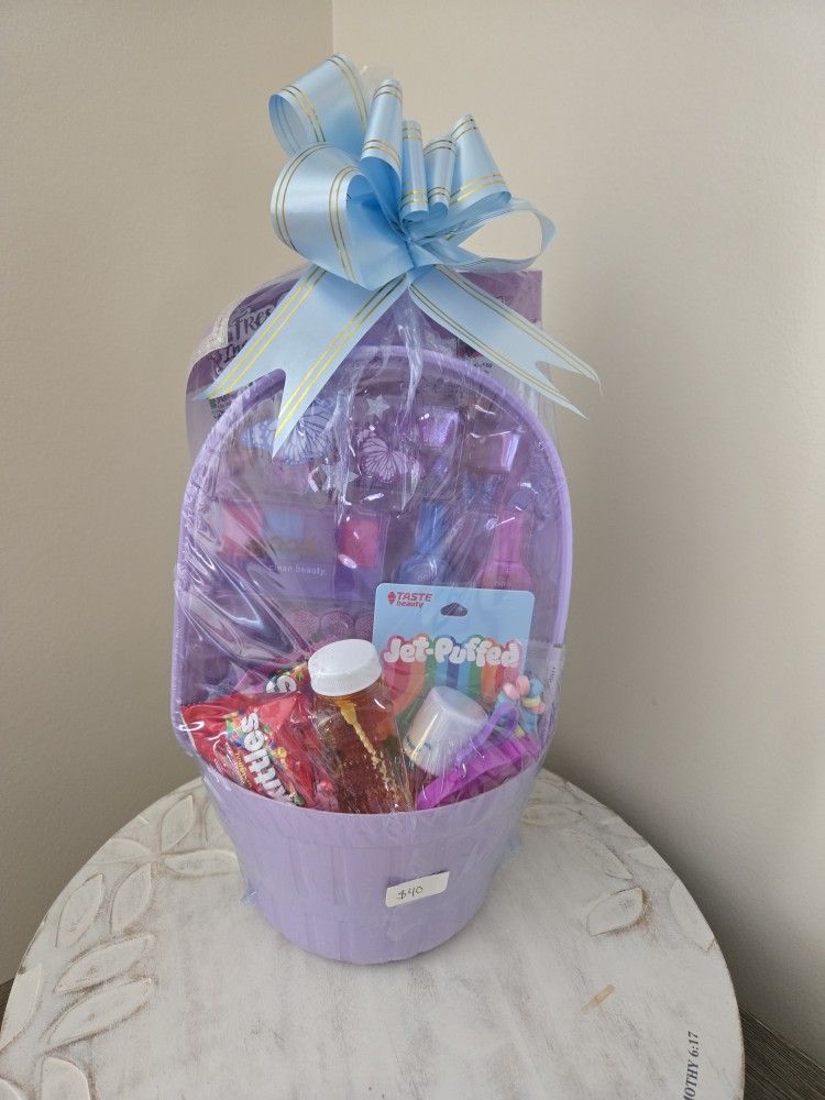 Girls Easter Baskets Prices Vary