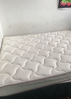 Queen size bed and box frame