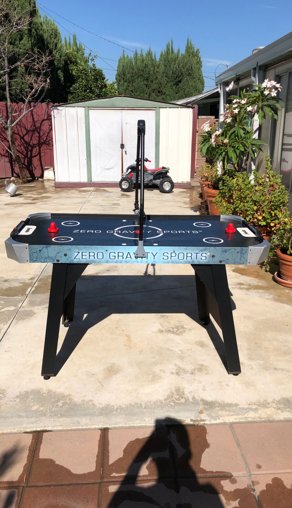 Franklin air hockey table
