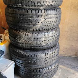 Truck Tires 