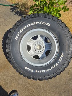 BFGOODRICH 31X10,50 R15 LT 109S M+S new never used with factory wheel  for $175 just the tire is about $300 in upland ca no delivery