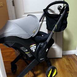 Doona with Base, Rain and winter Covers and Bag!