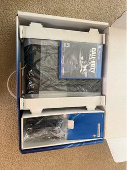 PS4 Bundle with Call of Duty Ghosts