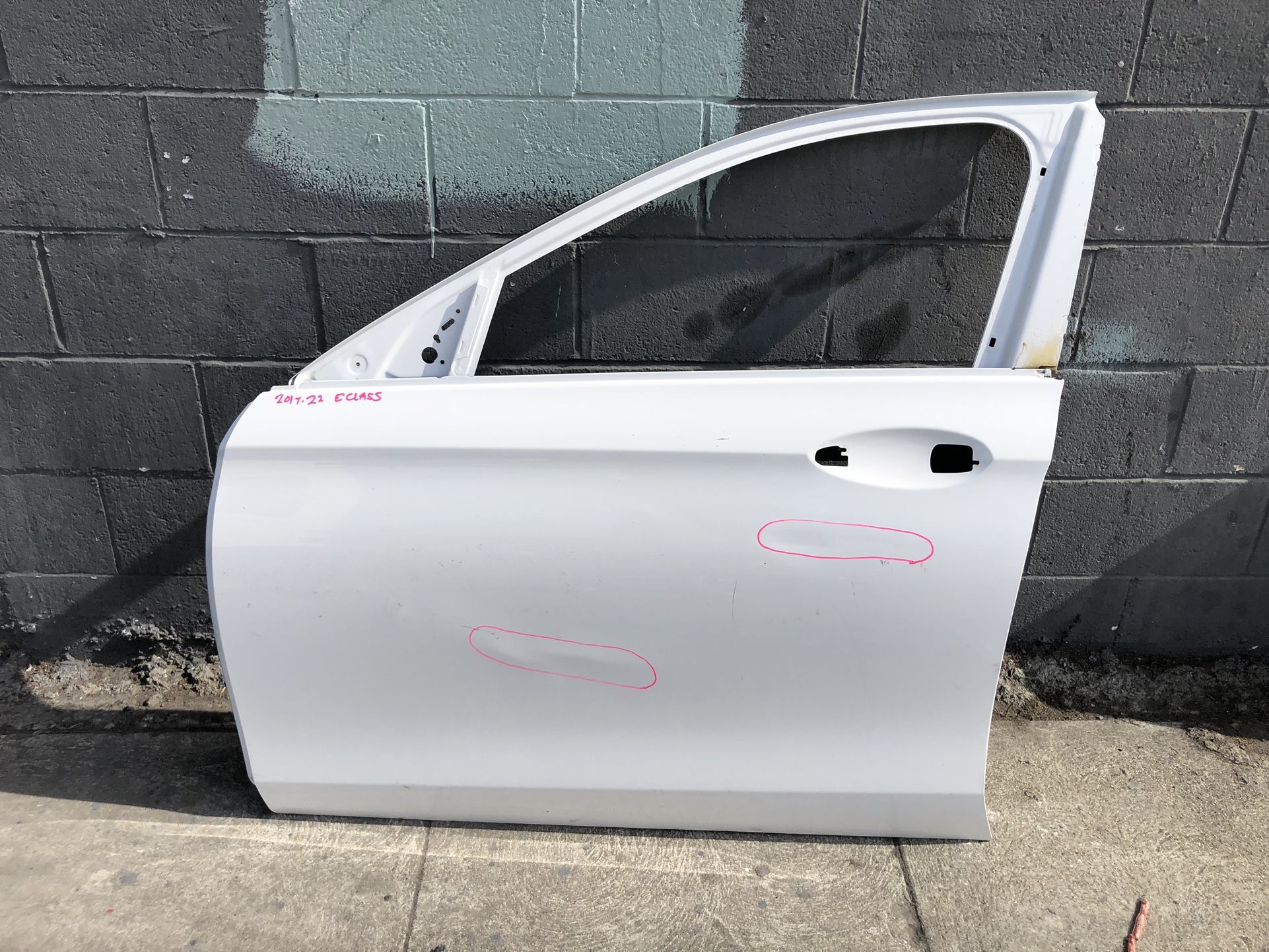 2017 2018 2019 2020 2021 2022 Mercedes Benz E Class Left Front Driver Side Door Shell