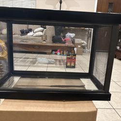 Reptile Enclosure/ Terrarium