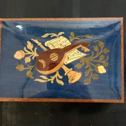 Sorrento jewelry box. Ash and Mohogany inlaid wood. 