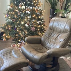 Lounge Chair With Ottoman (toffee)