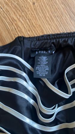 B. Darlin Black Skirt Size 13/14