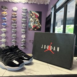 Jordan 11 Low Space Jam