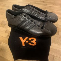 Y-3-Yamamoto Lancer Size 9 (RARE)
