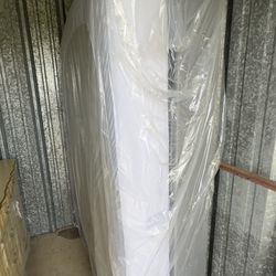 Serta Brindale Queen Mattress and Boxspring