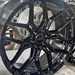 Momo Salerno 6 Glossy Black 24x10 - 6×139.7 Wheels +30 Offset For Escalade / Silverado 🔥🔥🔥🔥