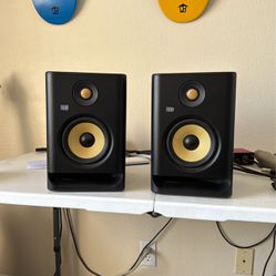 KRK ROKIT 5 G4 Speakers