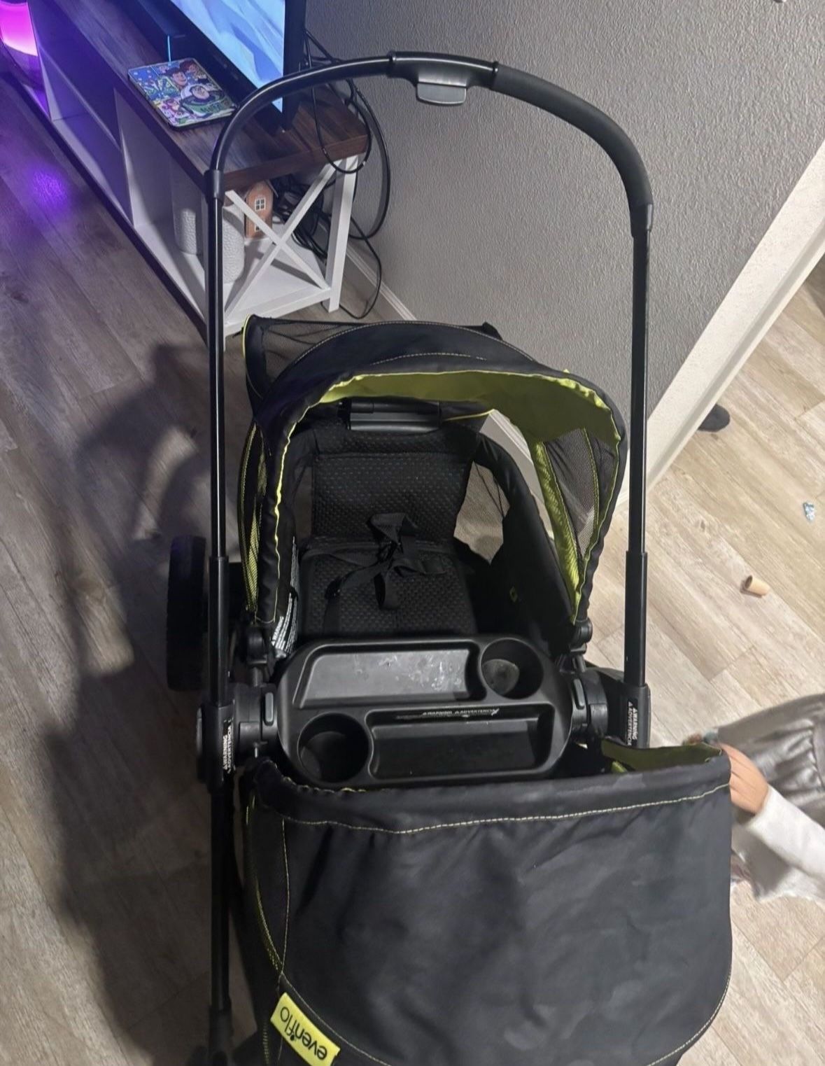 Evenflo Pivot 