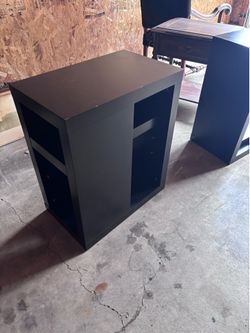 2 side tables/bookshelf cubes