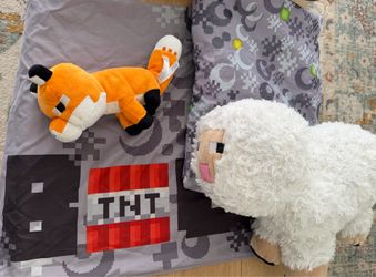 Minecraft plush toys and bedding