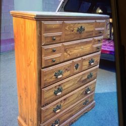 ☘️SOLID WOOD BEDROOM FURNITURE : DRESSER, CHEST-SANDBERG FURNITURE ☘️