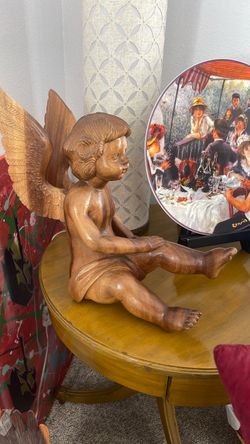 Large vintage cherub wood carving 18”x18”