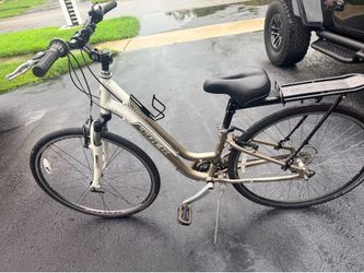 Trek hybrid bike