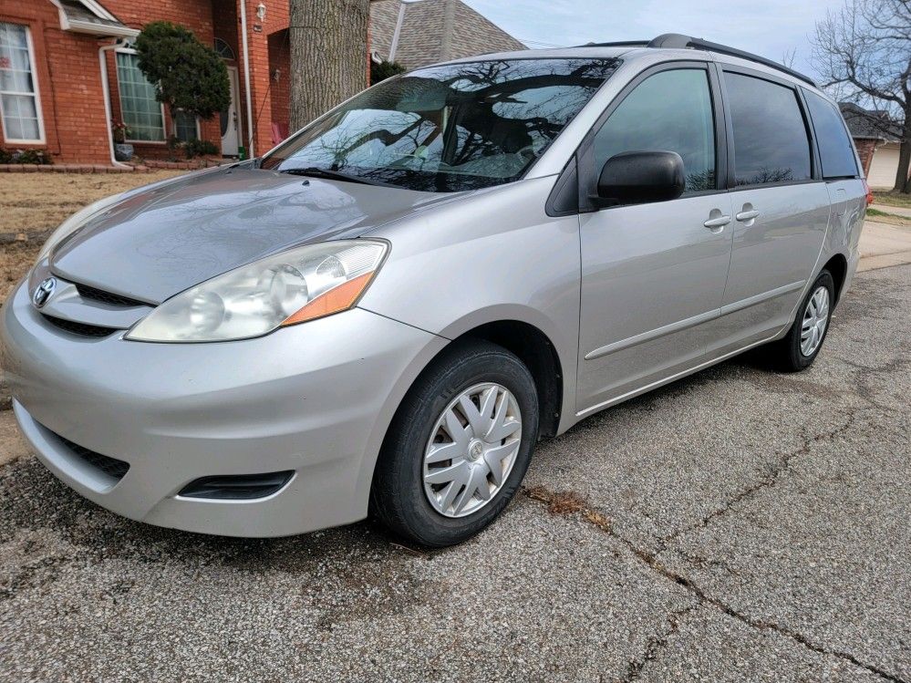 2008 Toyota Sienna