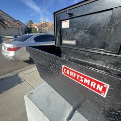 Craftsman 🔥🔥 Black Aluminum Truck Tool Box