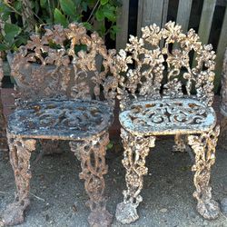 2 Iron Grapevine Chairs 
