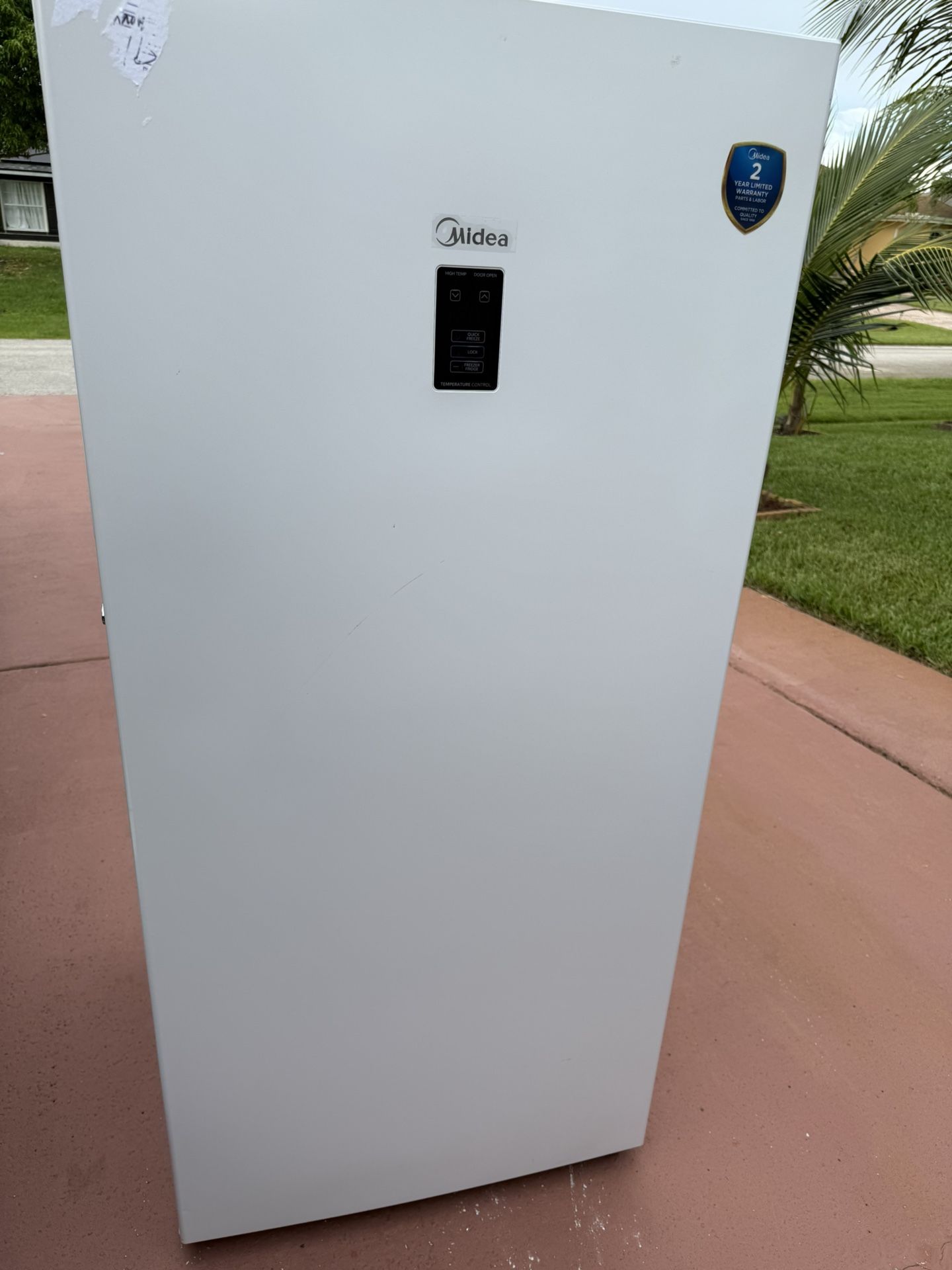 Midea Freezer 13.8 Cubic Feet