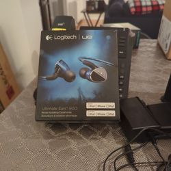 Ultimate Ears 900 (Blue/Black)