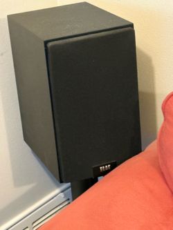 Elac Uni-Fi speakers