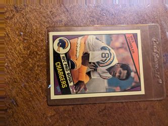 Sport trading cards Wes Chandler