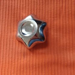 HAND SHAPED RATCHET GRIP DESIGN FOR 3/8" DRIVE