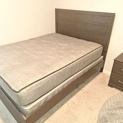 Bedroom Set With Bed , Drawers And Tv+ Night Stand