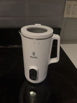 The Nutr Milk Maker