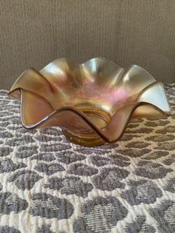 Carnival glass bowl small