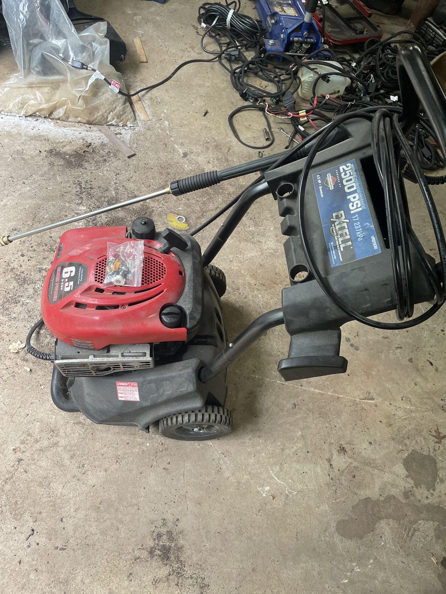 Excell 2500 psi pressure washer