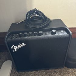 Fender Mustang LT25