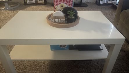 White Coffee Table Minimal Wear