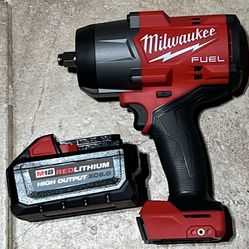 Milwaukee High Torque Impact Wrench With Battery 