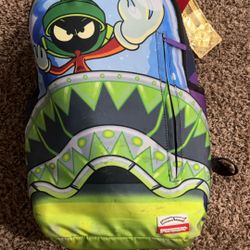 sprayground bookbag 