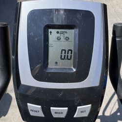 Cobra elliptical machine