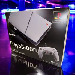 PlayStation 5 30th Anniversary Limited Edition Bundle